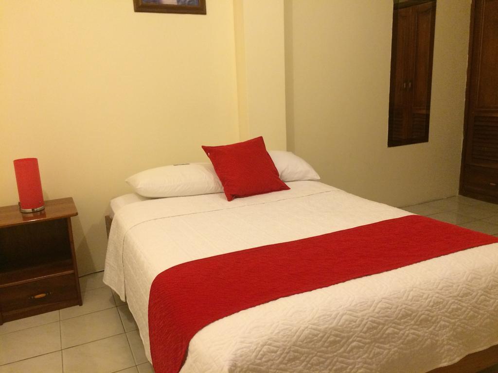 Hotel Red Booby Puerto Ayora  Exterior photo