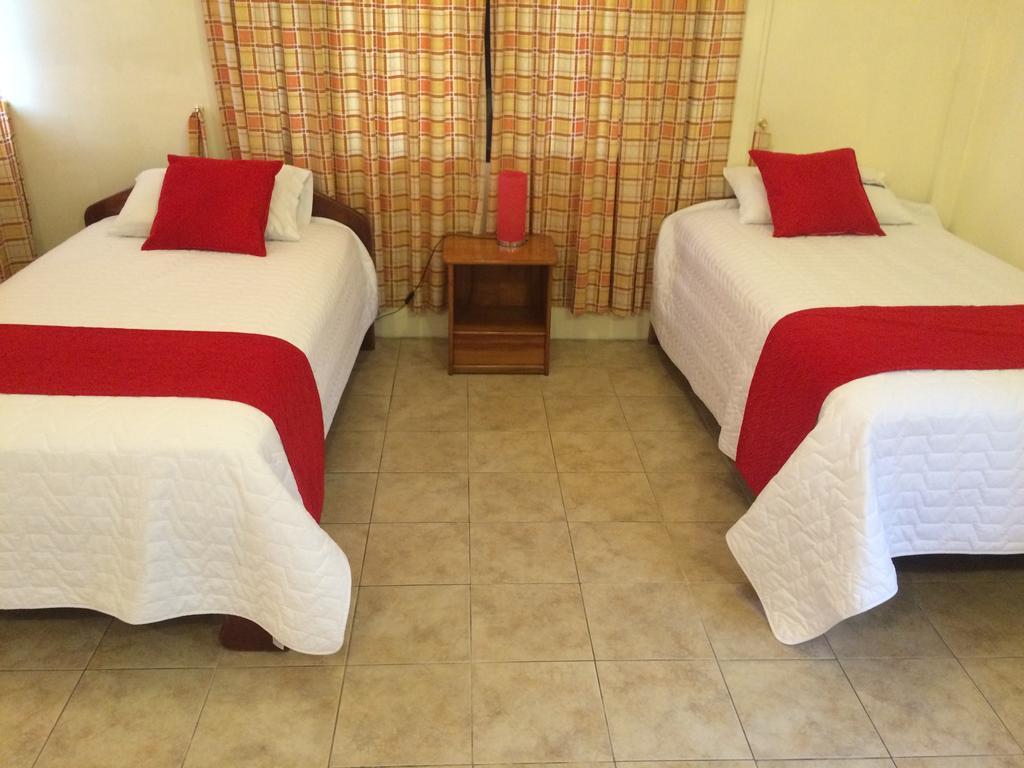 Hotel Red Booby Puerto Ayora  Exterior photo