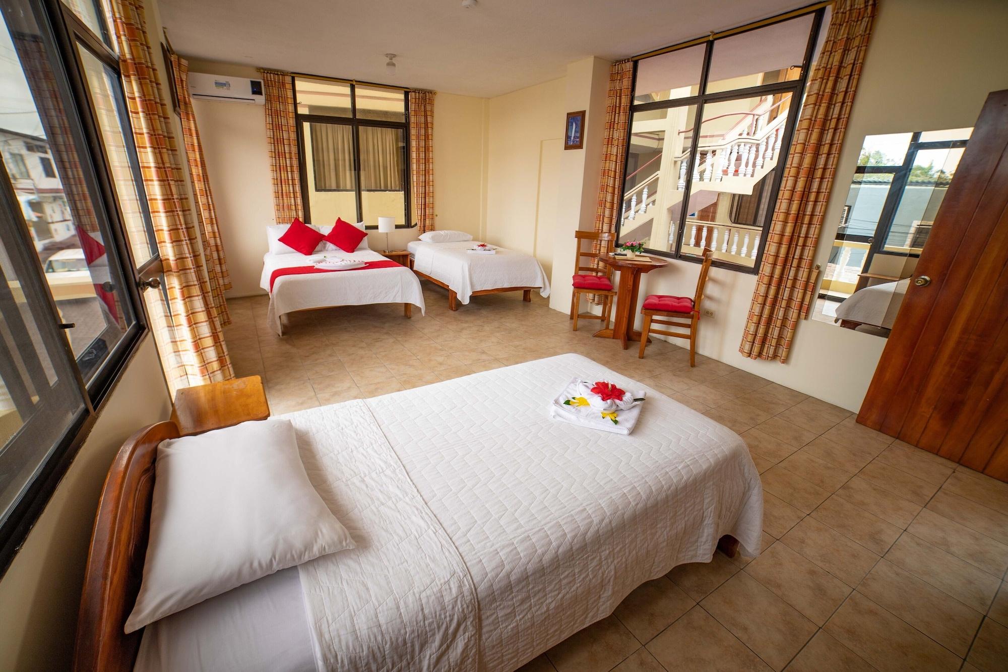 Hotel Red Booby Puerto Ayora  Exterior photo