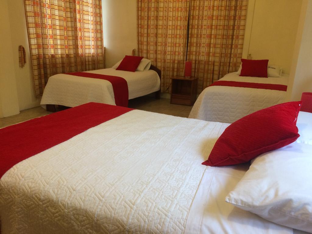 Hotel Red Booby Puerto Ayora  Room photo